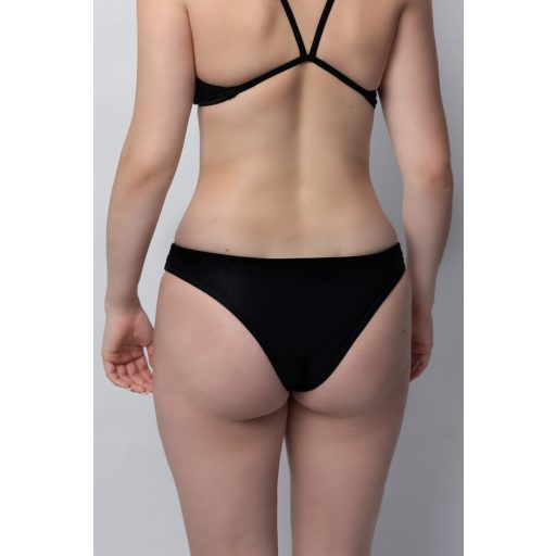 Bikini beach alsó, Fekete